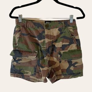 Urban Outfitters BDG Camo Cargo Shorts W27